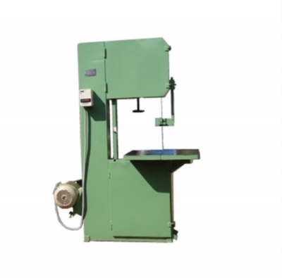 Bandsaw Machine