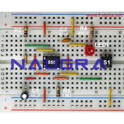 Astable Multivibrator Using 555 For Electrical Lab Training